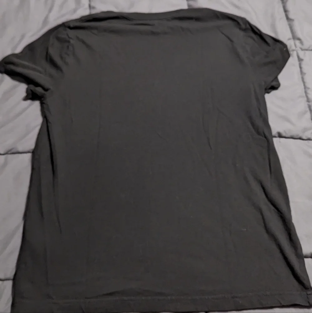 🔥🔥Bundle Deal 1 Express & 1 American Eagle Mens Graphic T-Shirts Size Medium